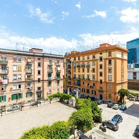 Rione Emanuele Iii - 4 Bedroom Apartment Naples