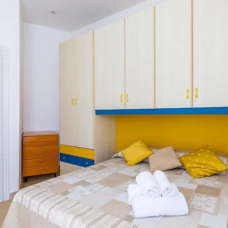 Rione Emanuele Iii - 4 Bedroom Apartment *