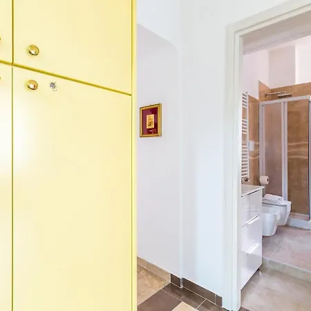 Rione Emanuele Iii - 4 Bedroom * Naples